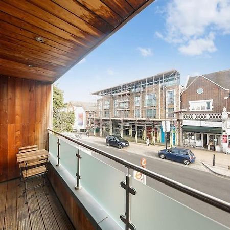 Pleasing 2Bed Flat 10Min To Wimbledon Tennis Court London Eksteriør billede